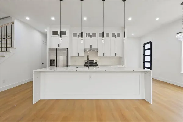 $3,600 | 306 East 7th Street, Dallas, TX 75203