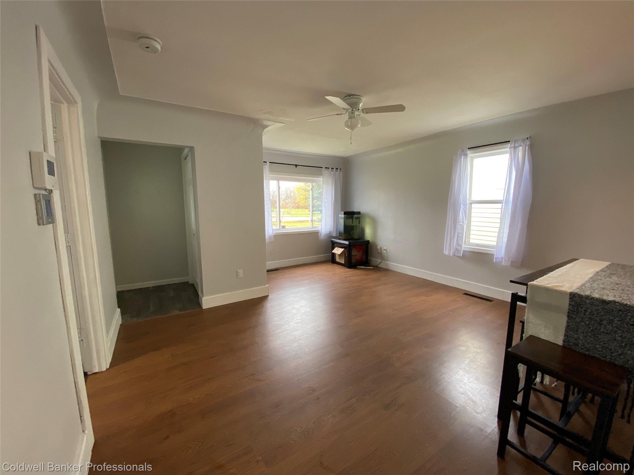 3093 South Vassar Road Davison, MI 48423 - Photo 8 of 29 09F4225D-740E-488C-A91C-2D5D93FA6A3E.jpeg