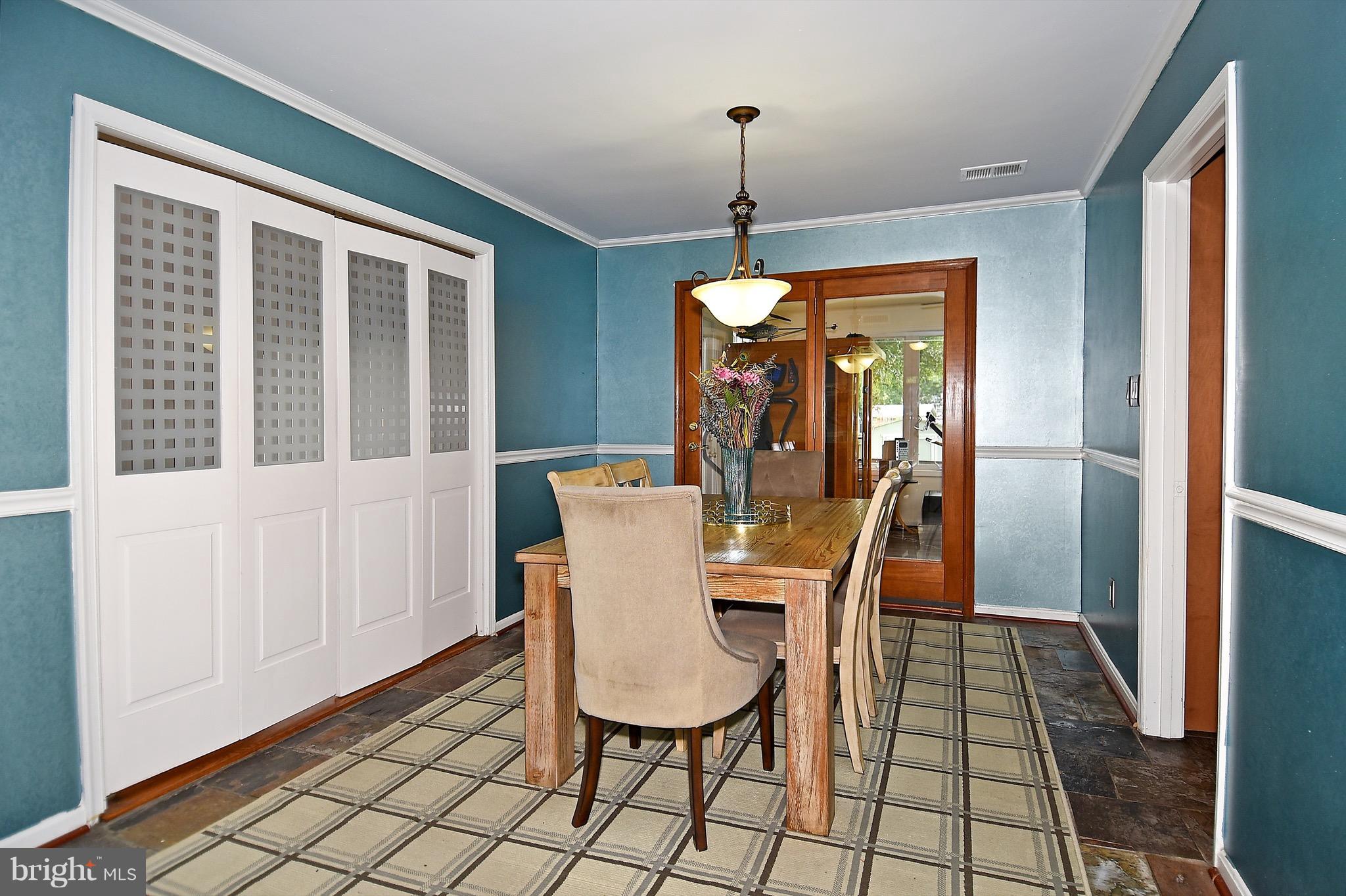 10313 Abbott Road Manassas, VA 20110 - Photo 6 of 30