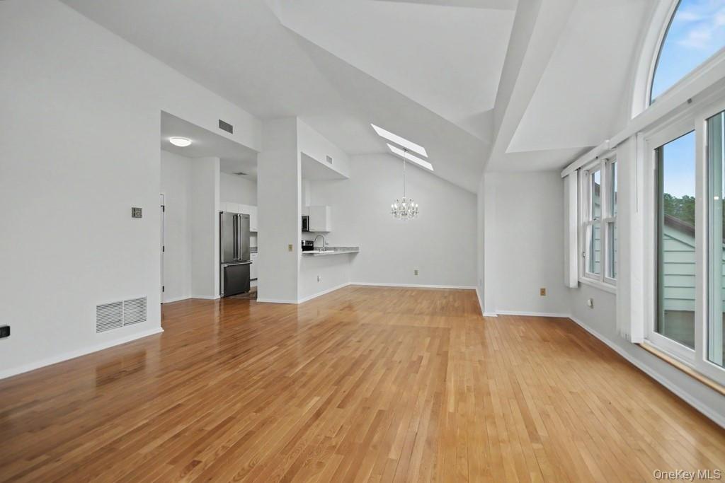 333 North State Road, Unit 61 Briarcliff Manor, NY 10510 - Photo 9 of 32