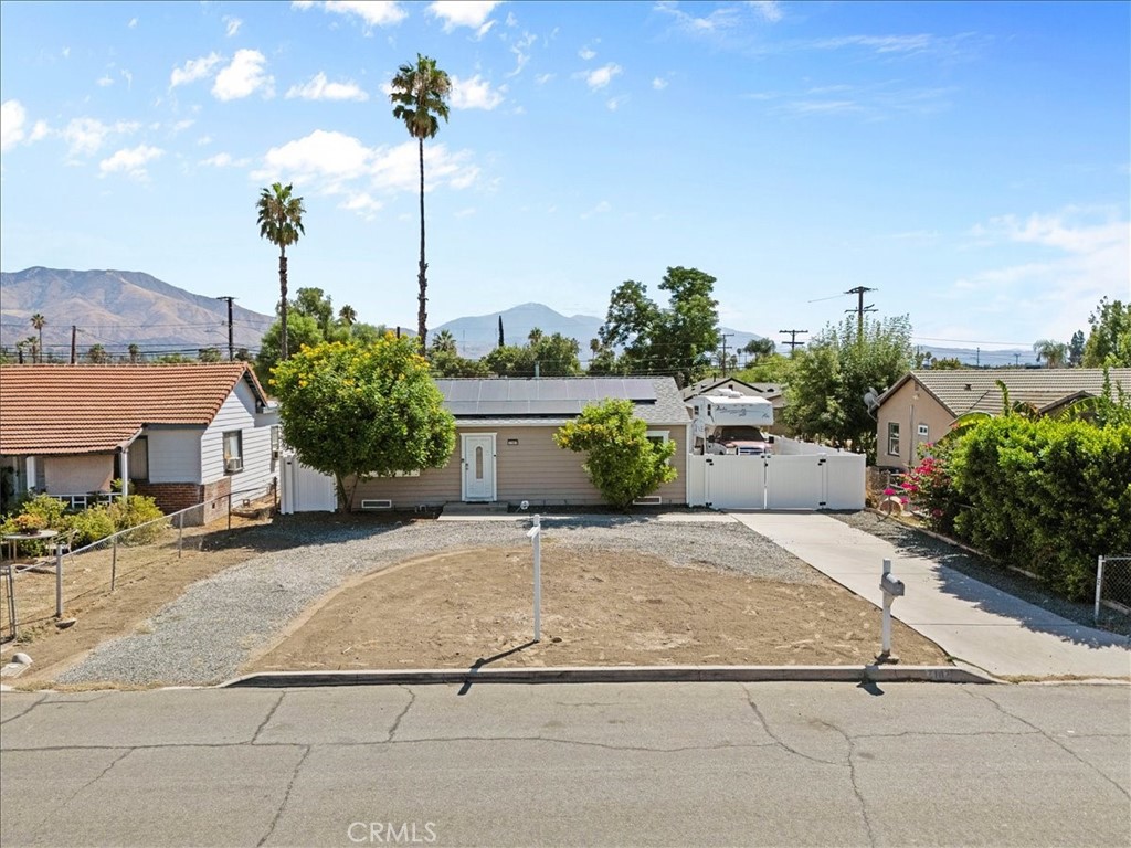 7167 Osbun Road San Bernardino, CA 92404 - Photo 10 of 35 a house view with a garden space