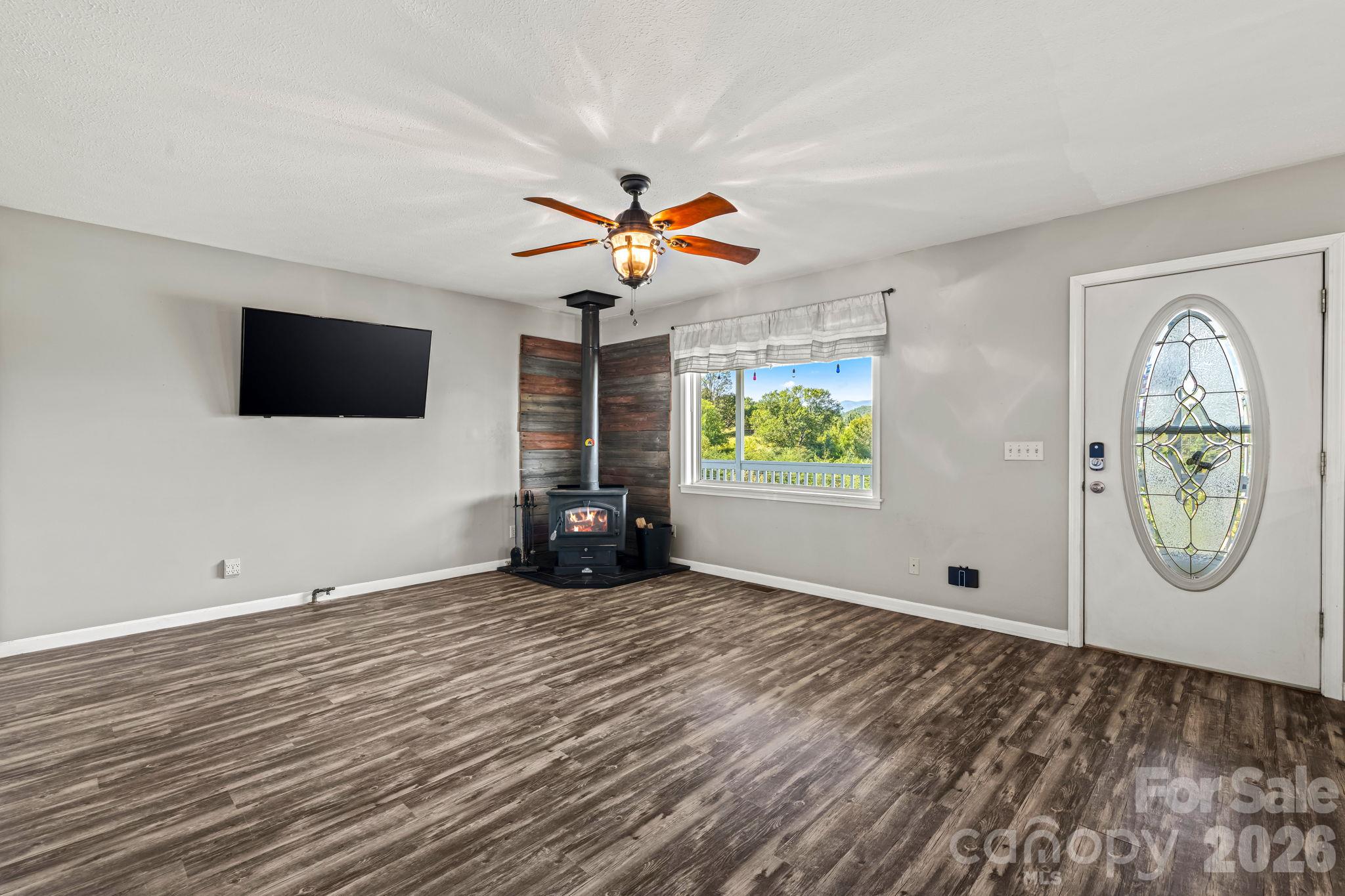 6275 Bryson City Road Franklin, NC 28734 - Photo 8 of 45 Gallery Image 8