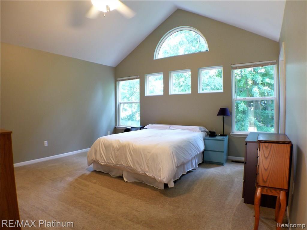 1492 Remsing Street Hartland, MI 48353 - Photo 23 of 43 P1060541.JPG