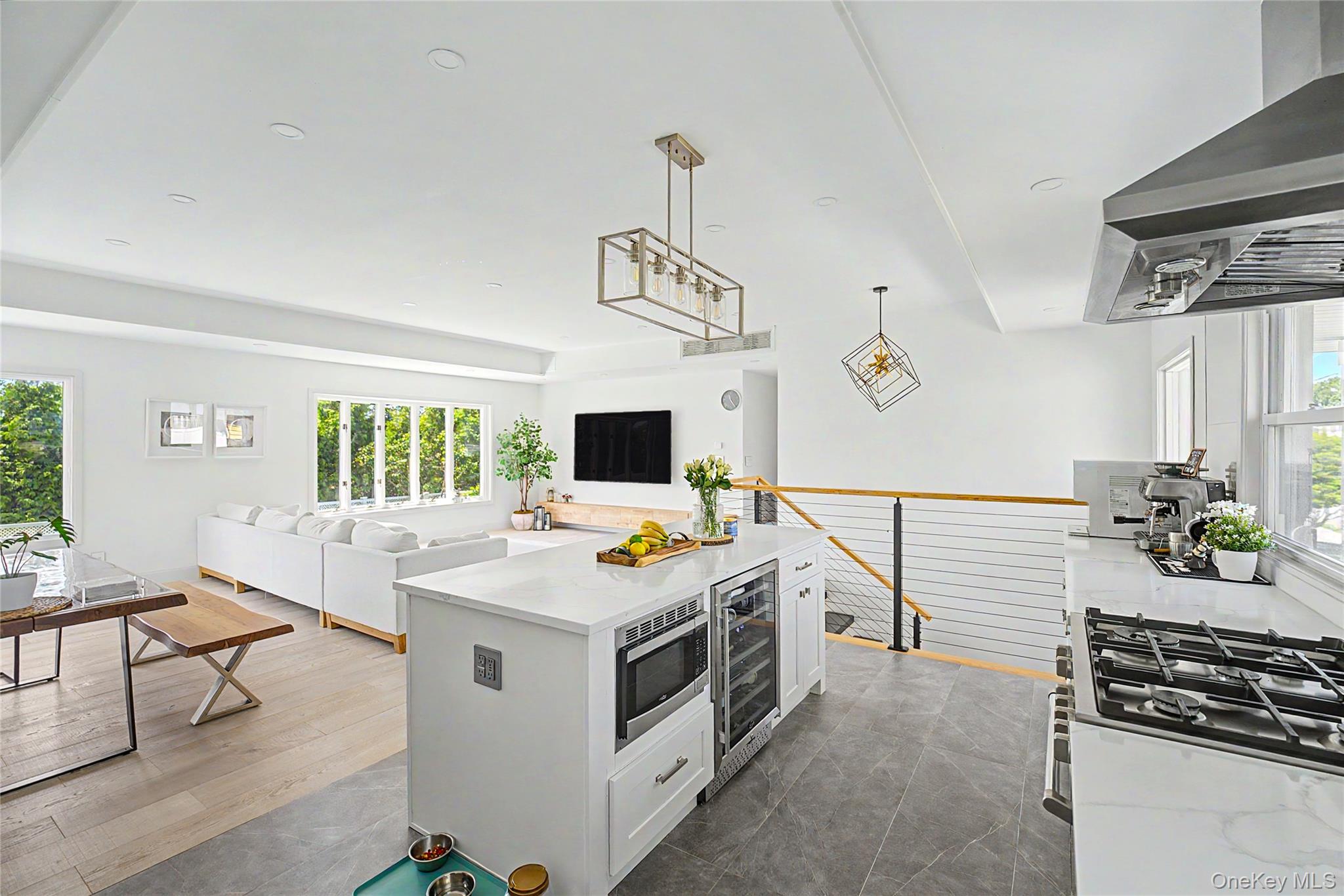 20 Russell Park Road Syosset, NY 11791 - Photo 9 of 42