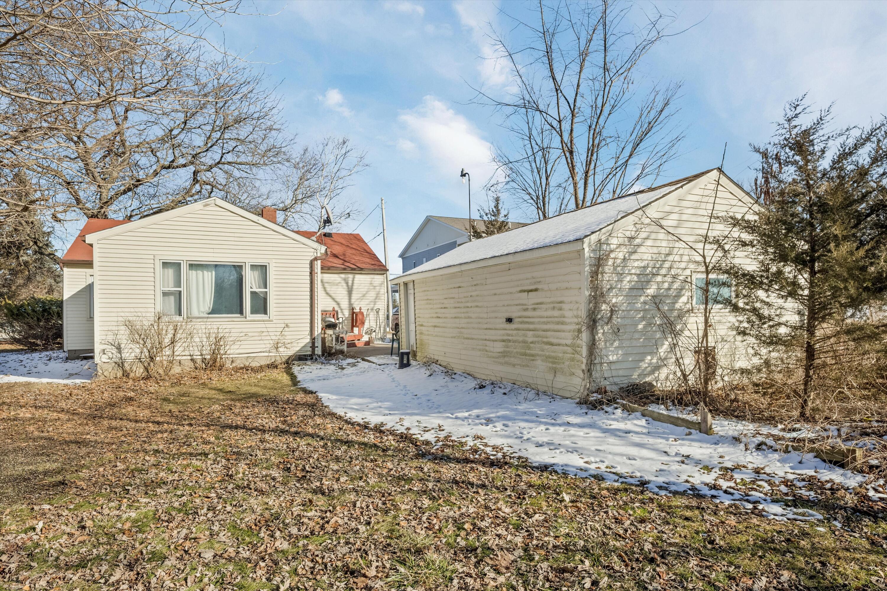 4432 Morrish Road Swartz Creek, MI 48473 - Photo 6 of 17 Rear