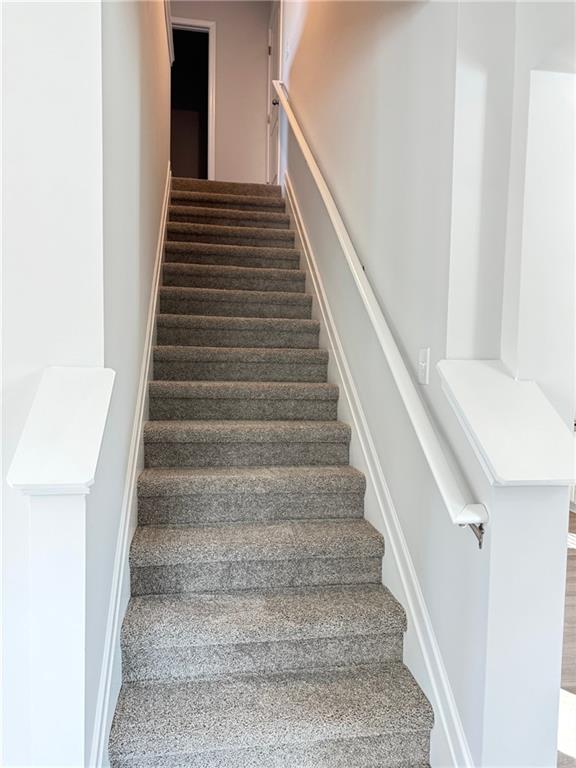 11075 Suria Drive Covington, GA 30014 - Photo 9 of 12 a view of entryway