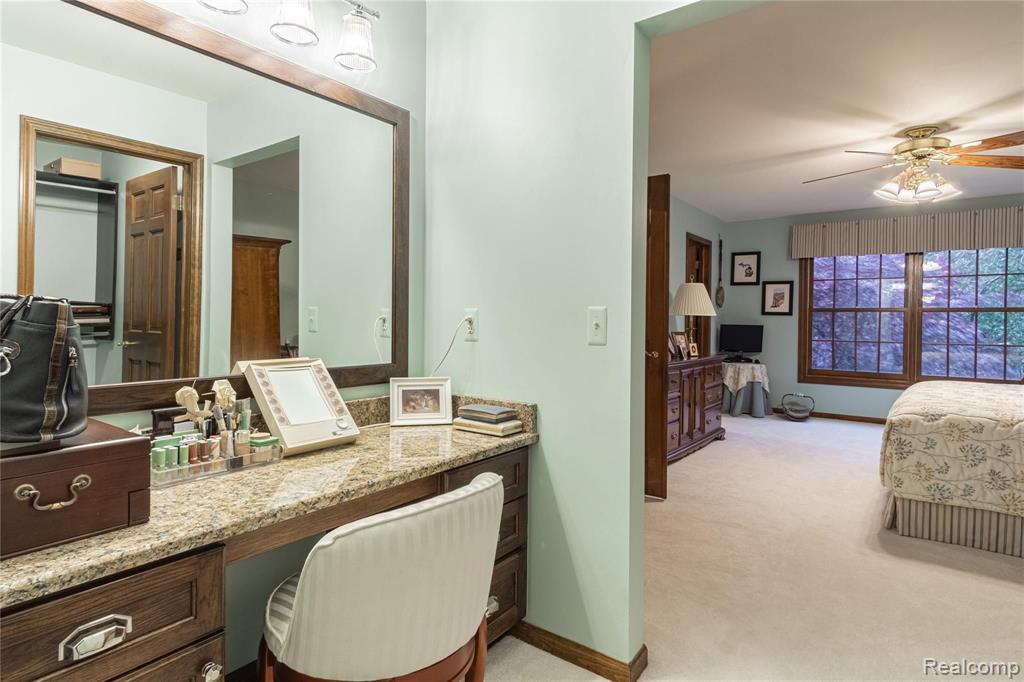 3650 Merriweather Lane Rochester Hills, MI 48306 - Photo 19 of 36
