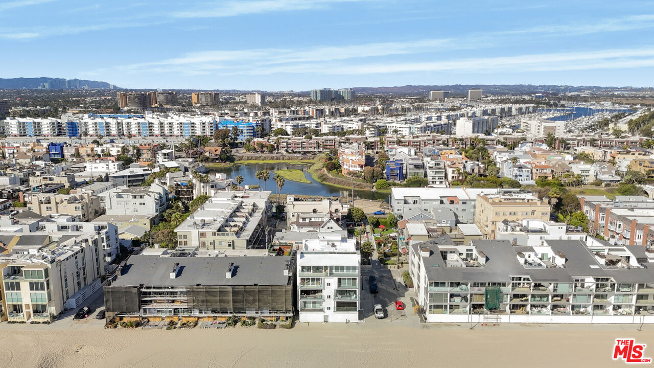 1 Jib Street, Unit 101 Marina del Rey, CA 90292 - Photo 42 of 46