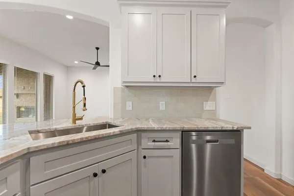 $349,900 | 1707 Lakeway Drive, Cleburne, TX 76033