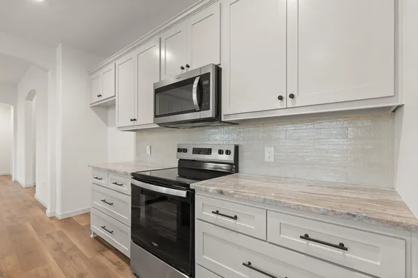 $349,900 | 1707 Lakeway Drive, Cleburne, TX 76033