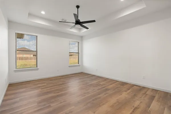 $349,900 | 1707 Lakeway Drive, Cleburne, TX 76033