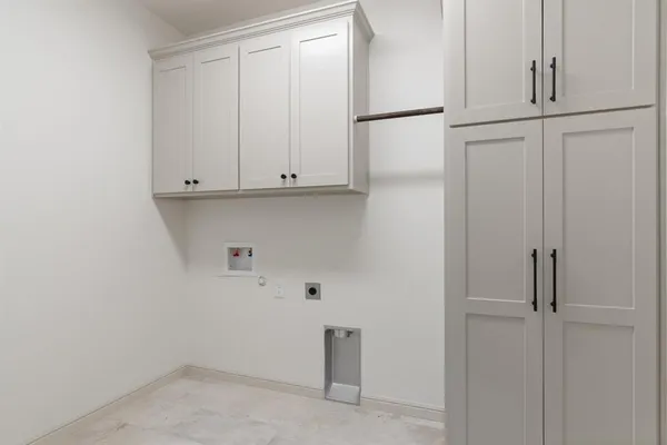 $349,900 | 1707 Lakeway Drive, Cleburne, TX 76033