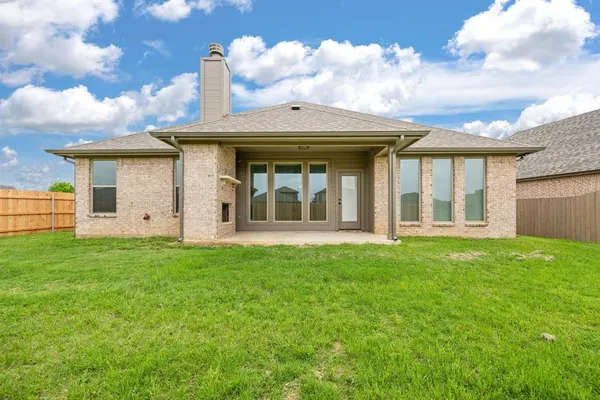 $349,900 | 1707 Lakeway Drive, Cleburne, TX 76033