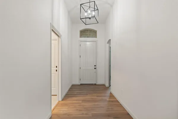 $349,900 | 1707 Lakeway Drive, Cleburne, TX 76033