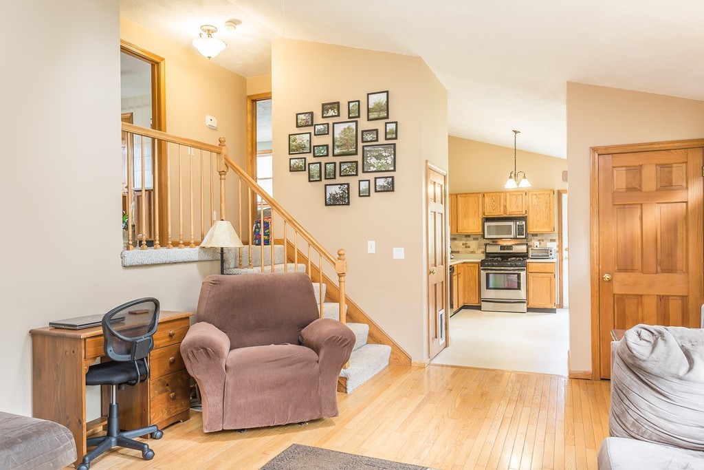 10 Warrior Road Taunton, MA 02780 - Photo 7 of 25
