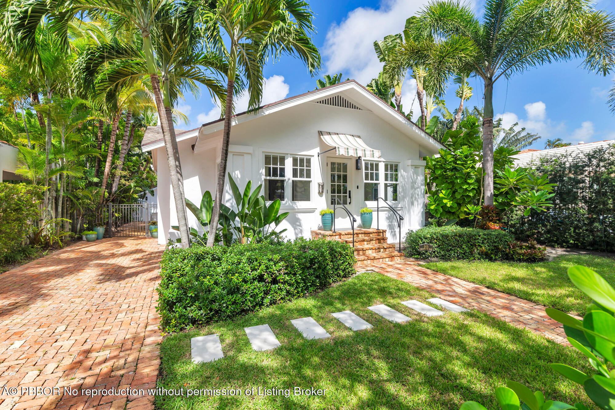 203 Westminster Road West Palm Beach, FL 33405 - Photo 2 of 26 low-5