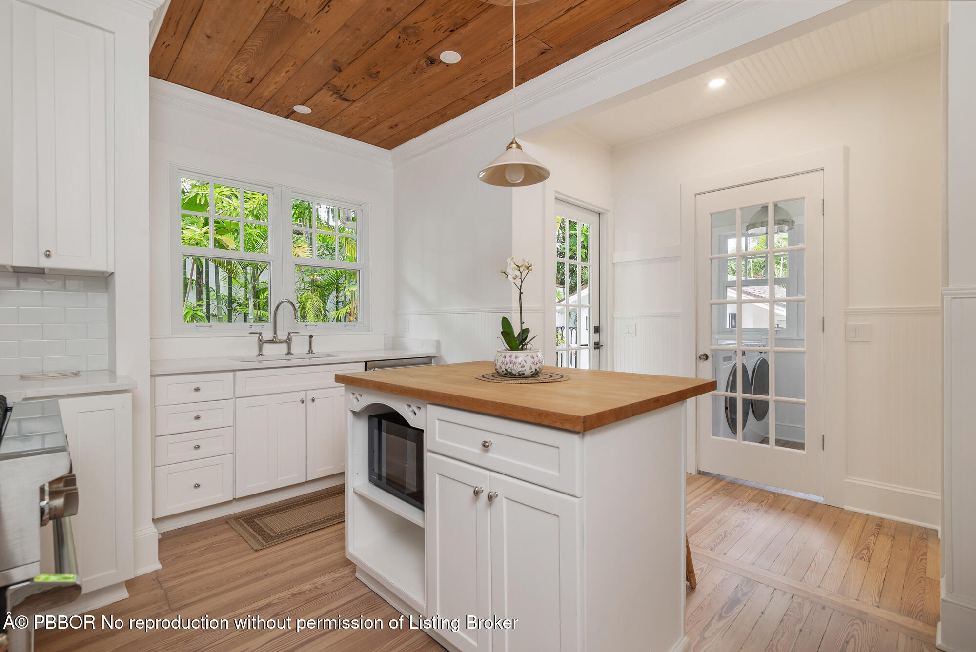 203 Westminster Road West Palm Beach, FL 33405 - Photo 10 of 26 low-16