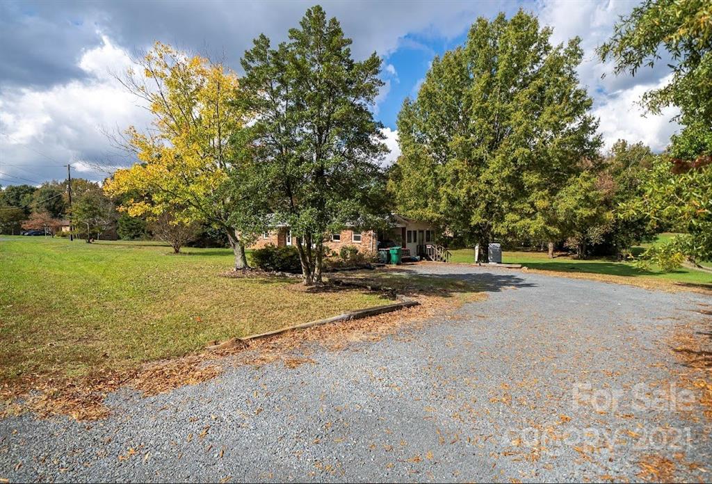 283 Gaddis Road, Unit 7/8 Oakboro, NC 28129 - Photo 5 of 30 Gallery Image 5