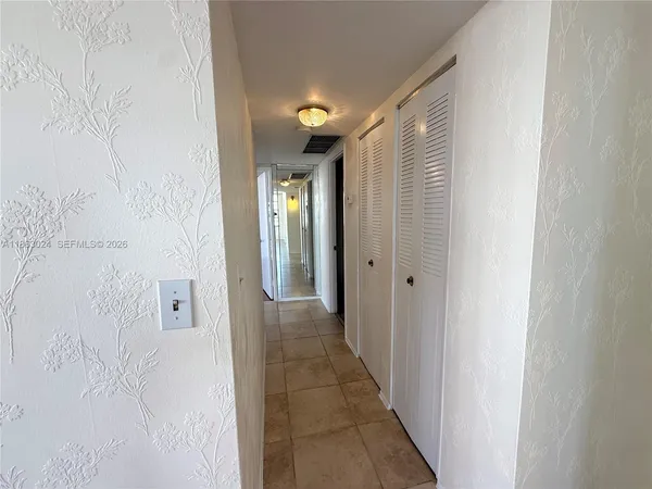 $235,000 | 1351 Northeast Miami Gardens Drive, Unit 626E, Miami, FL 33179