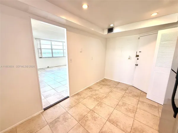 $235,000 | 1351 Northeast Miami Gardens Drive, Unit 626E, Miami, FL 33179