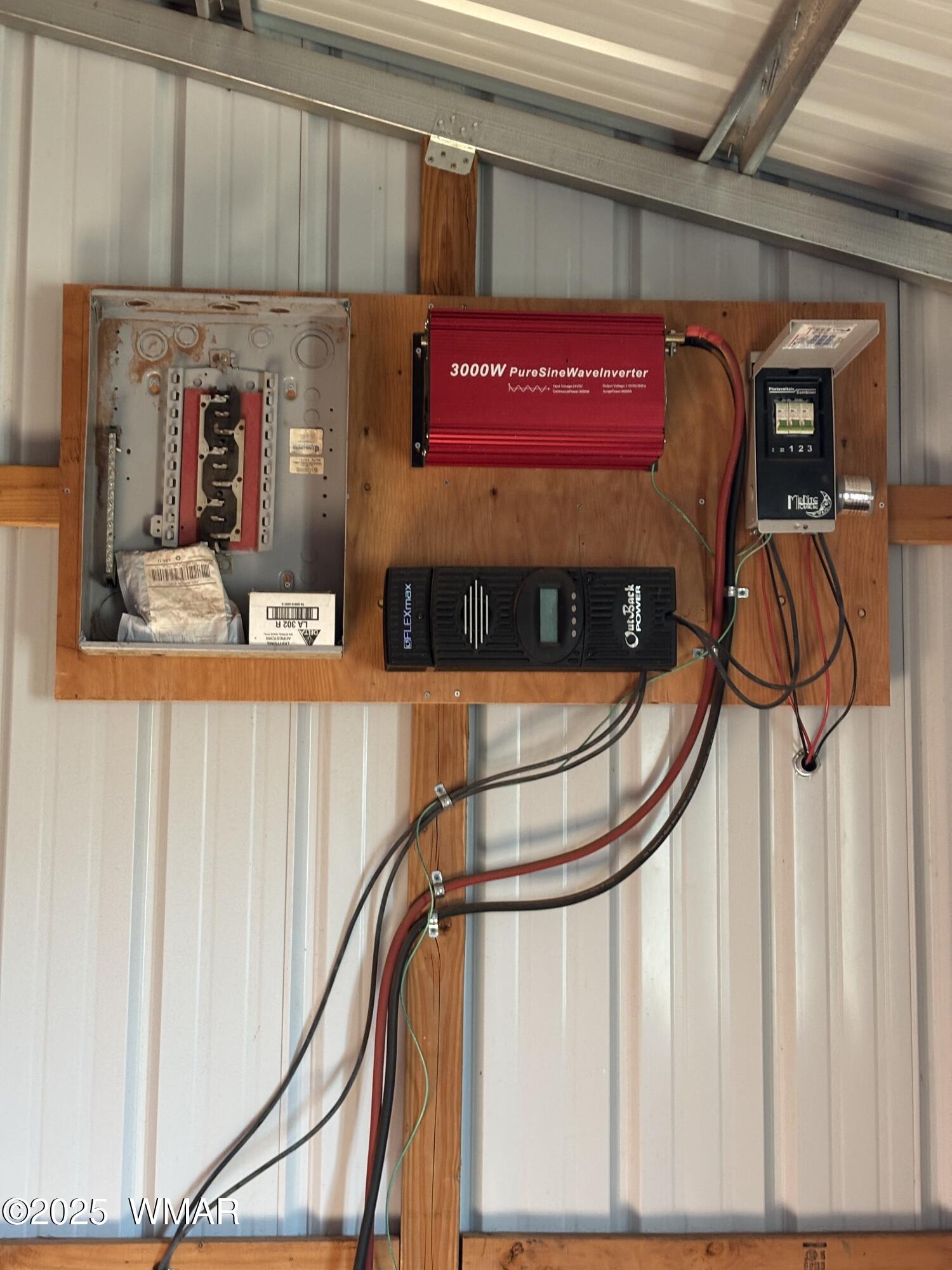 5985 Cow Bell Road Heber, AZ 85928 - Photo 16 of 26 Solar Control for Garage