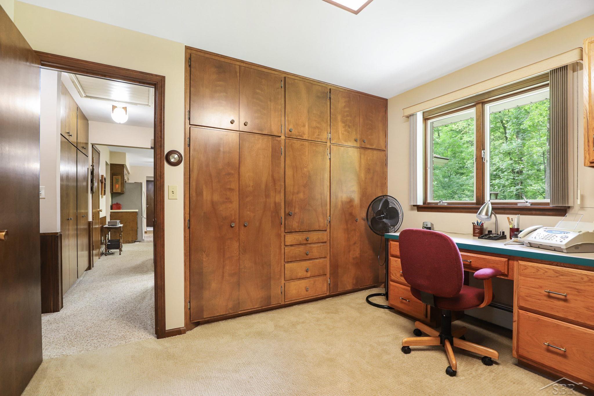 9527 Bender Road Frankenmuth, MI 48734 - Photo 25 of 58 50084181-24.JPG
