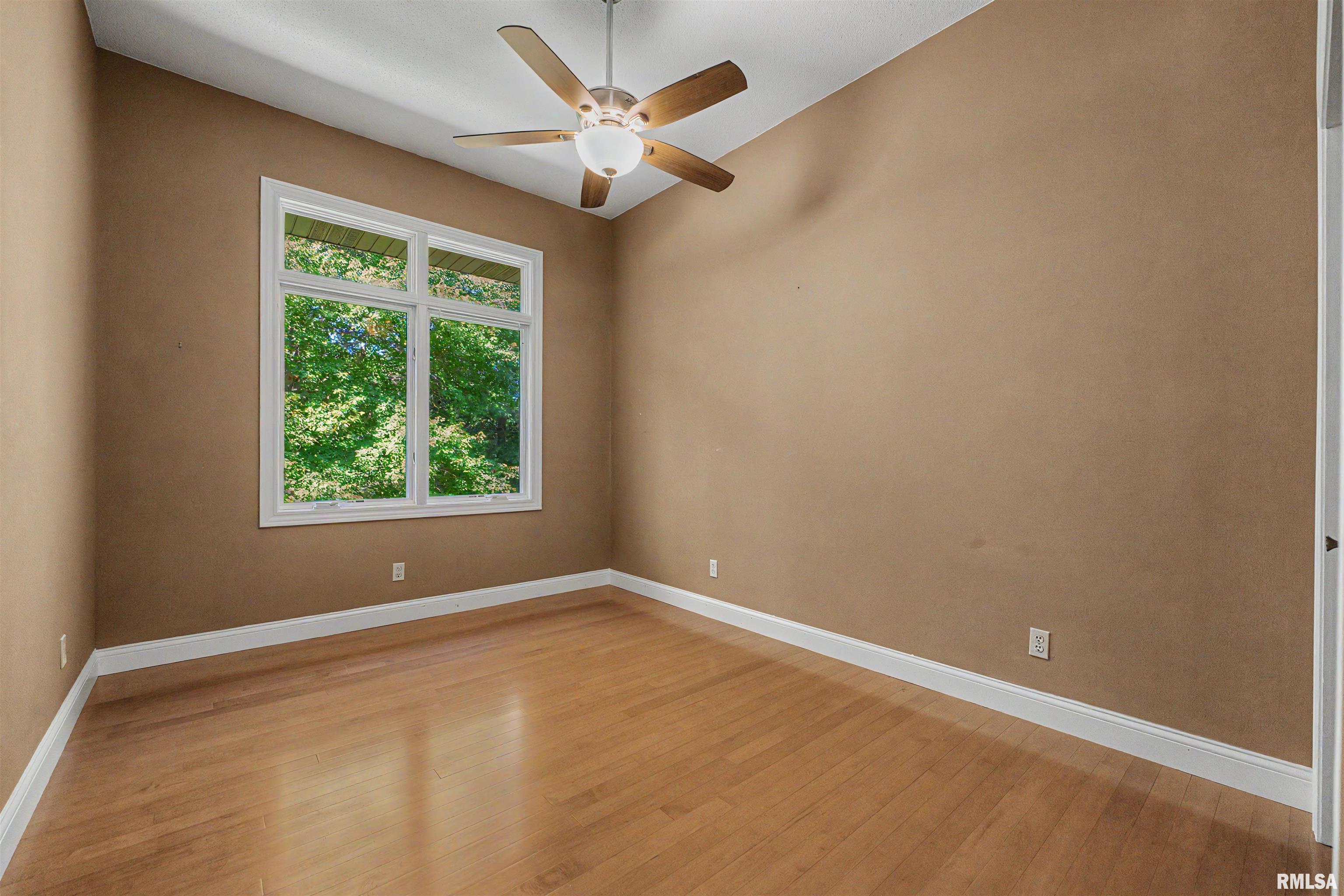 5388 Smith Road Pleasant Plains, IL 62677 - Photo 32 of 69 Gallery Image 32