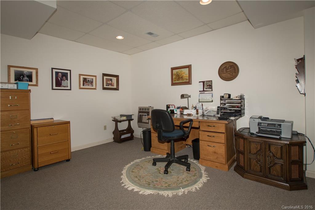 248 Fallen Timber Road, Unit 14 Hendersonville, NC 28791 - Photo 16 of 22 Gallery Image 16
