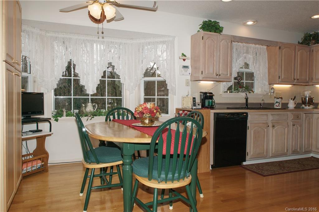 248 Fallen Timber Road, Unit 14 Hendersonville, NC 28791 - Photo 9 of 22 Gallery Image 9