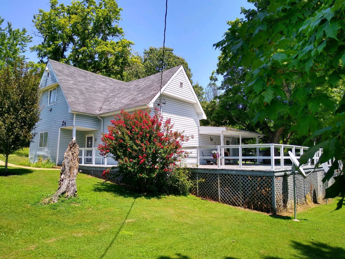 125 Central Hill Road Grantsburg, IL 62943 - Photo 2 of 21 a front view of house with yard and entertaining space