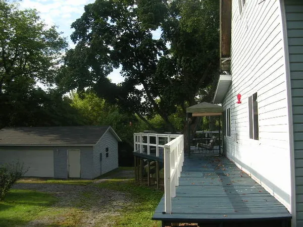$74,800 | 125 Central Hill Road, Grantsburg, IL 62943