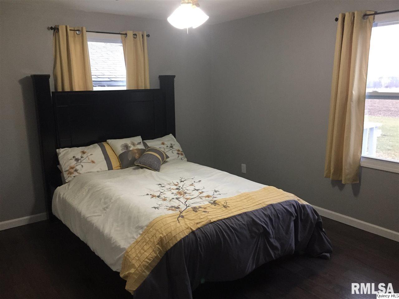 2133 Rancho Boulevard Quincy, IL 62305 - Photo 12 of 24 Gallery Image 12