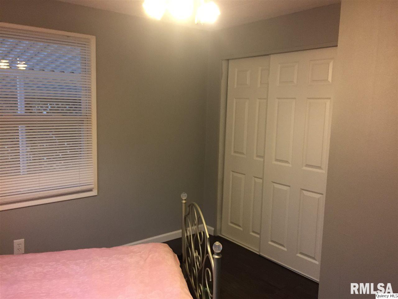 2133 Rancho Boulevard Quincy, IL 62305 - Photo 17 of 24 Gallery Image 17