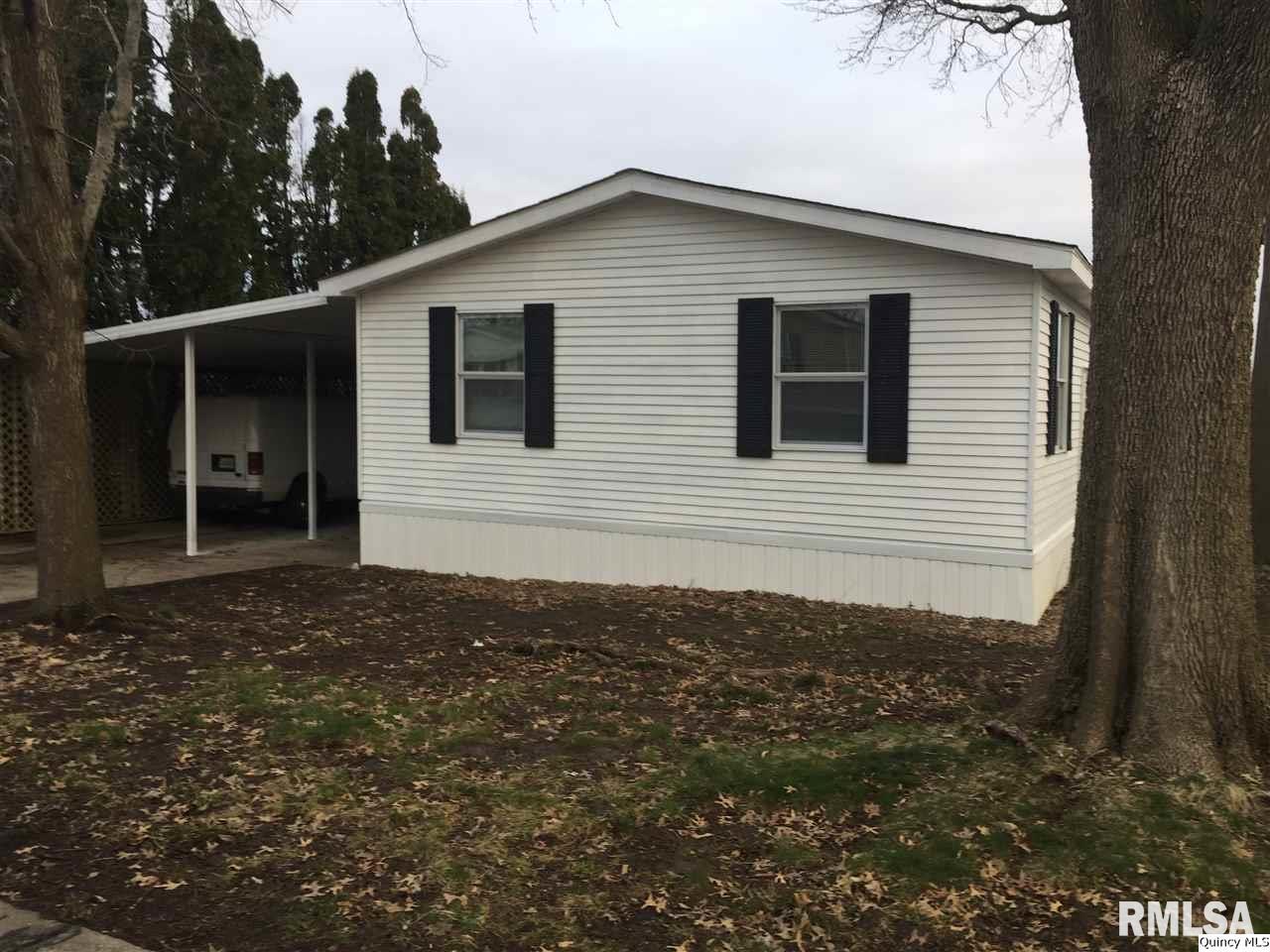 2133 Rancho Boulevard Quincy, IL 62305 - Photo 2 of 24 Gallery Image 2