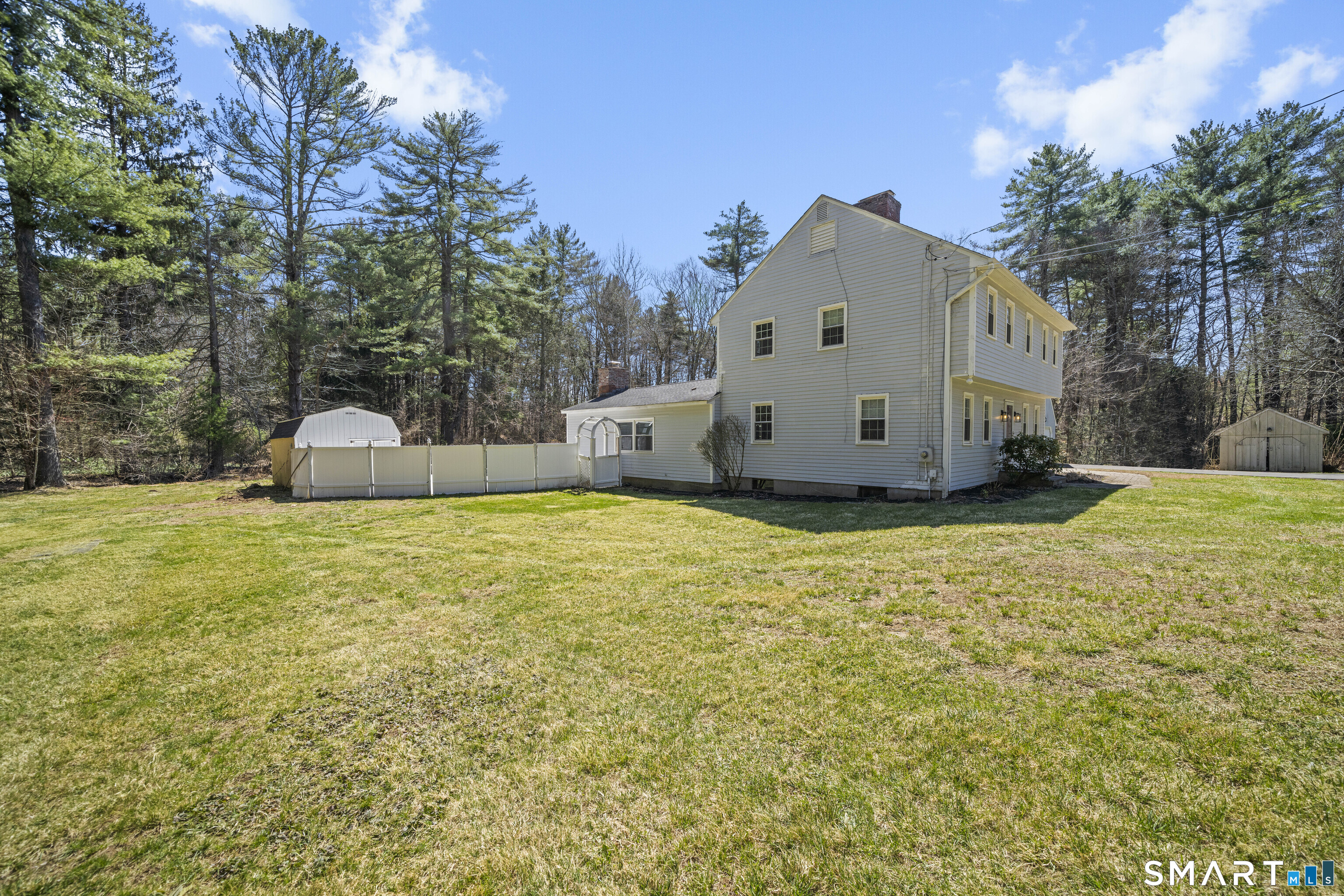 85 Lawton Road Canton, CT 06019 - Photo 3 of 40