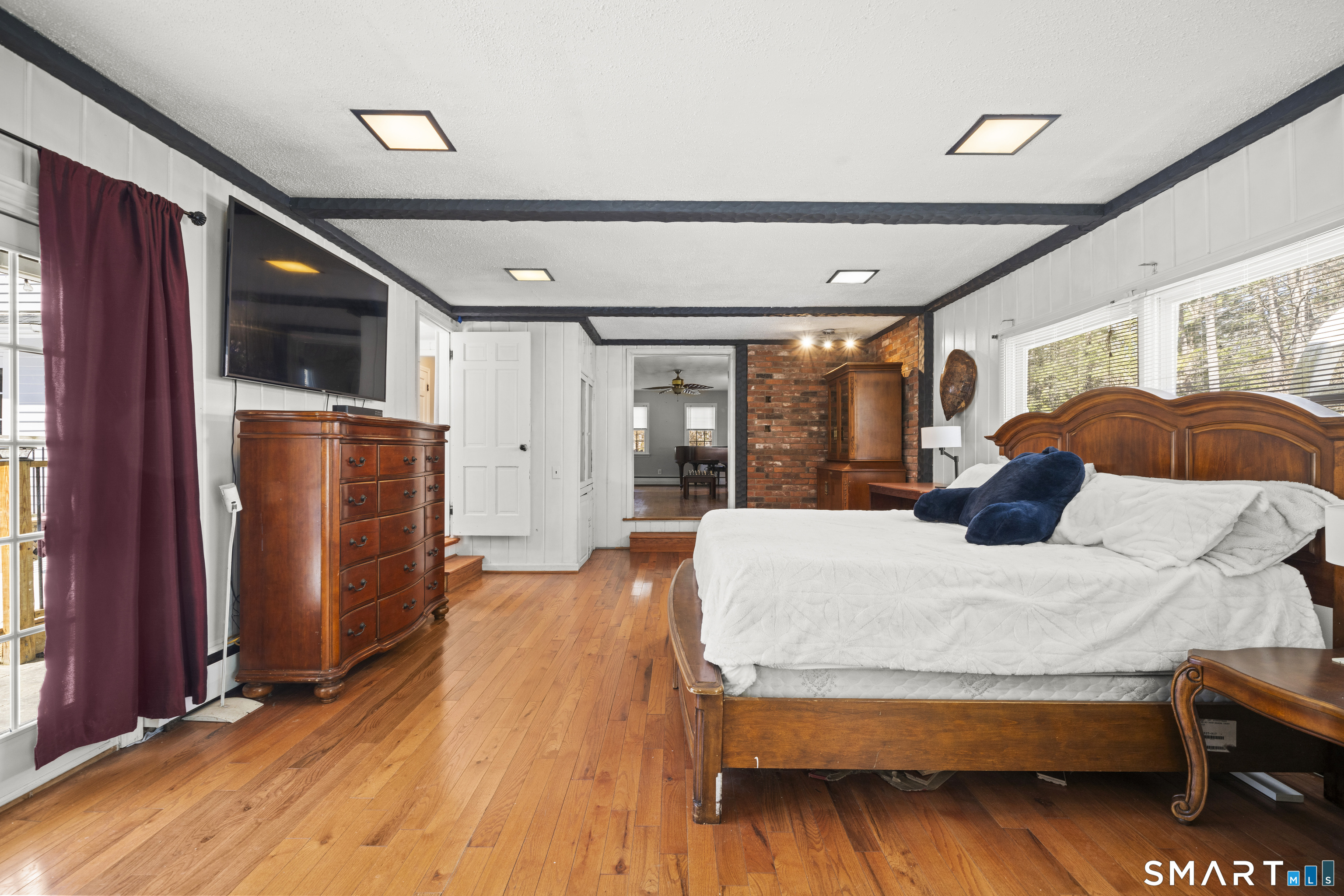 85 Lawton Road Canton, CT 06019 - Photo 10 of 40