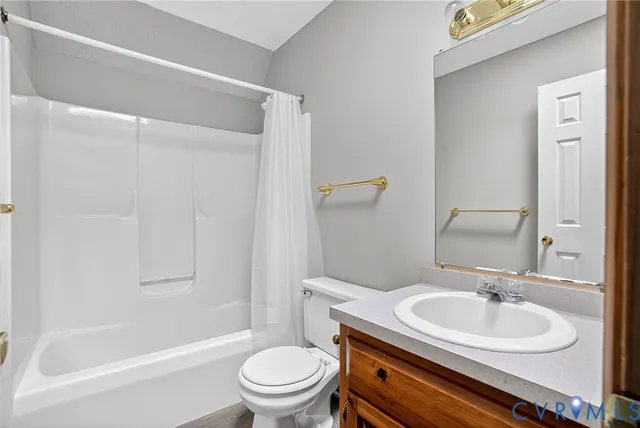 $439,950 | 7250 Walnut Grove Drive, Mechanicsville, VA 23111