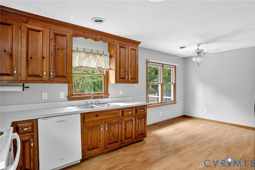 7250 Walnut Grove Drive Mechanicsville, VA 23111 - Photo 7 of 36