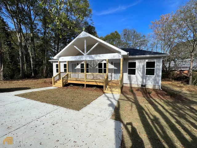 $1,450 | 250 Holly Street, Social Circle, GA 30025