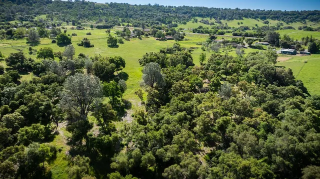 $210,000 | 237 Sunshine Lane, Mokelumne Hill, CA 95245