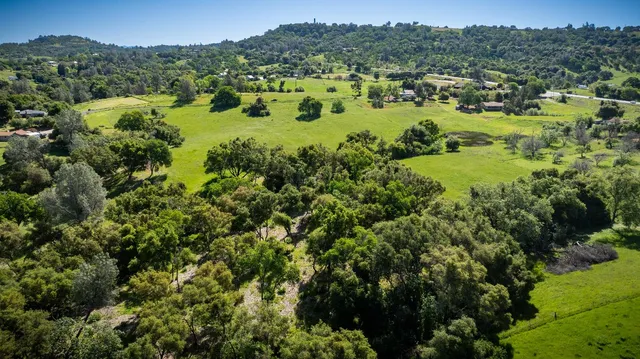 $210,000 | 237 Sunshine Lane, Mokelumne Hill, CA 95245