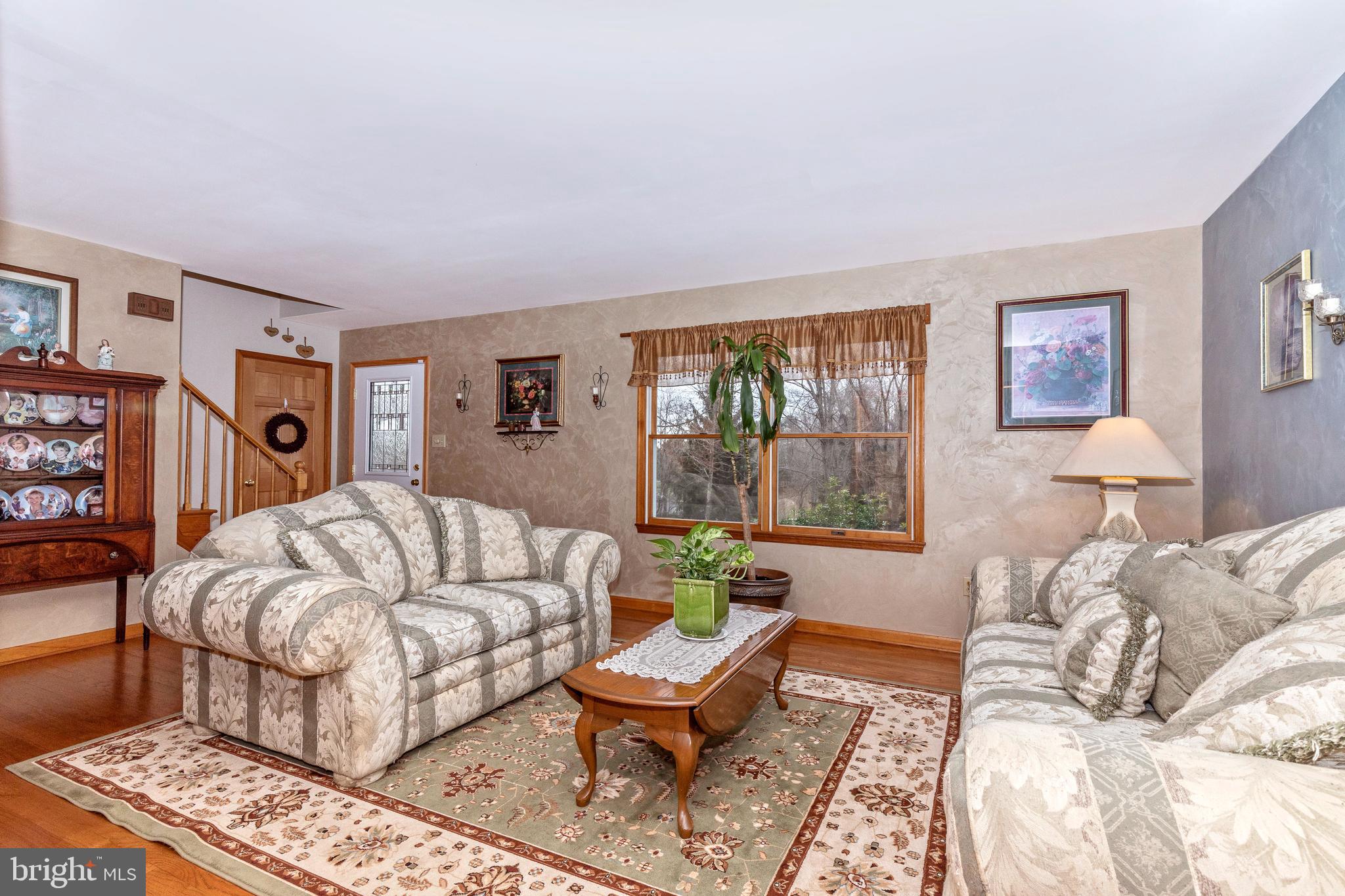 11789 Rowe Road Monrovia, MD 21770 - Photo 6 of 82 Living Room that overlooks Large Front Yard