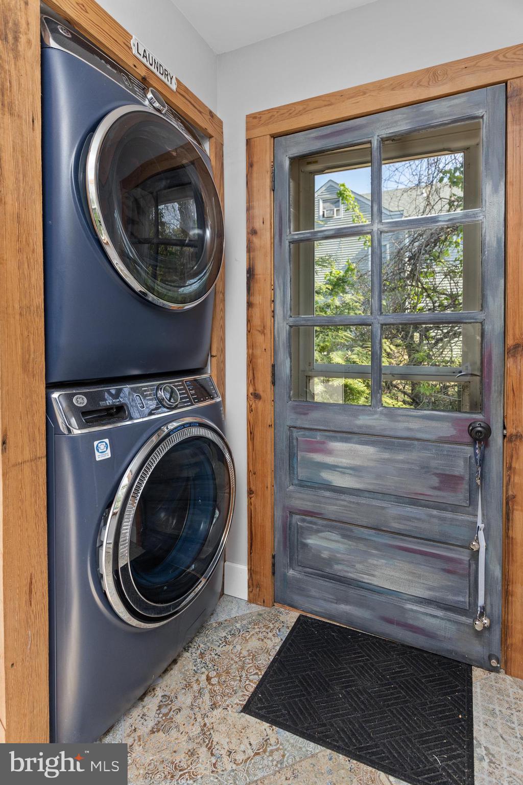 942 Province Line Road Allentown, NJ 08501 - Photo 29 of 50 a view of a hallway with washer and dryer