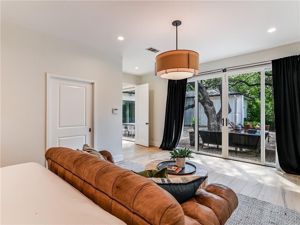 3002 Hillview Road Austin, TX 78703 - Photo 17 of 36