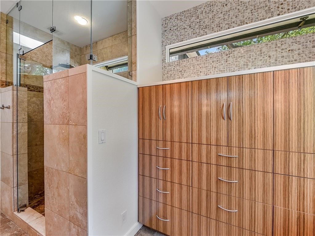 3002 Hillview Road Austin, TX 78703 - Photo 19 of 36