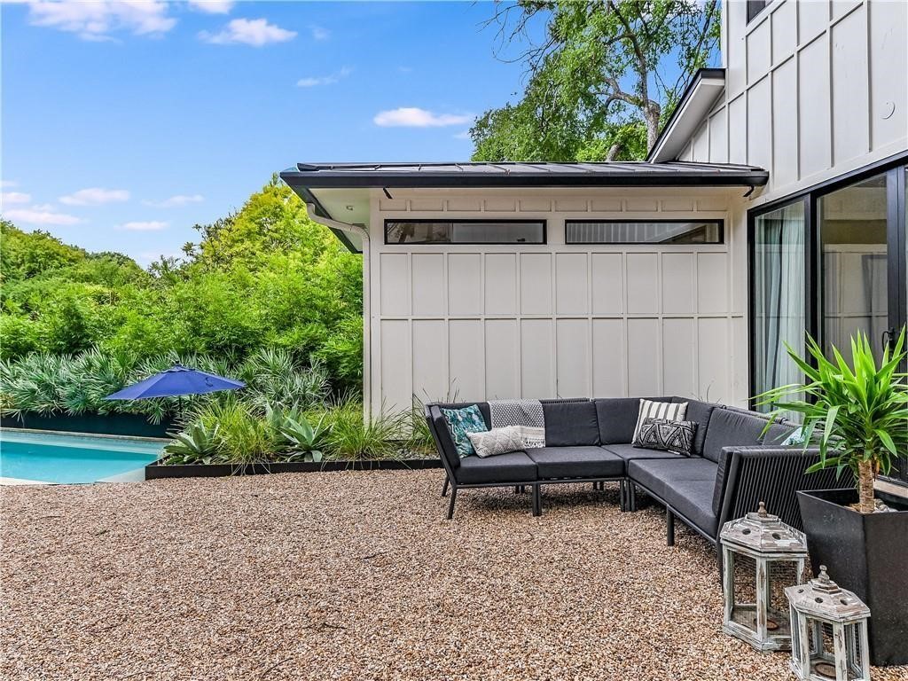 3002 Hillview Road Austin, TX 78703 - Photo 32 of 36