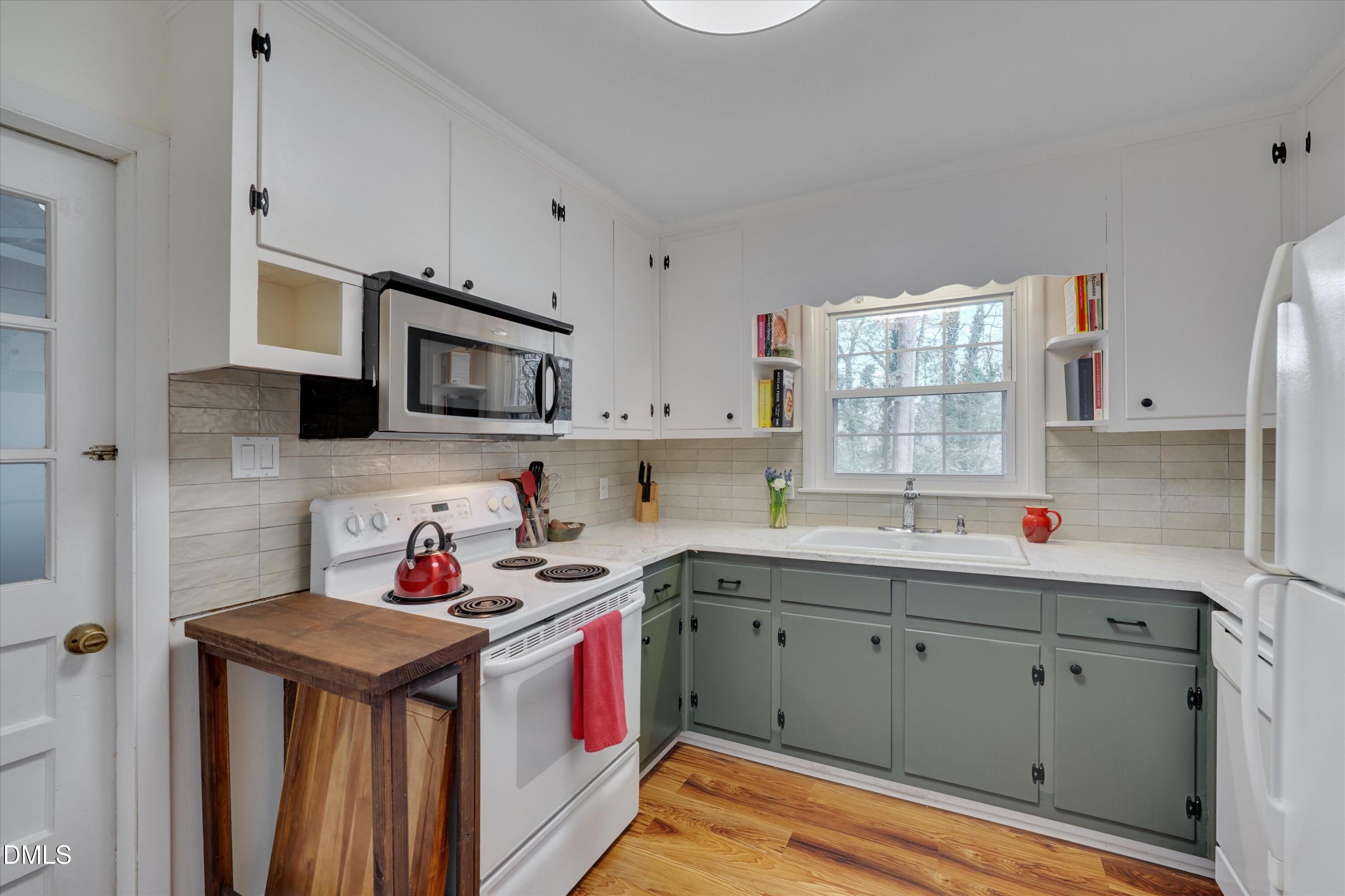 3516 Preston Avenue Durham, NC 27705 - Photo 10 of 24 Kitchen