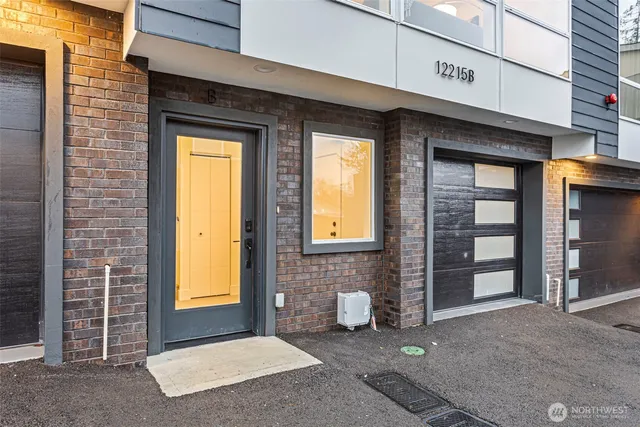 $685,000 | 12215 Des Moines Memorial Drive South, Unit B, Burien, WA 98168