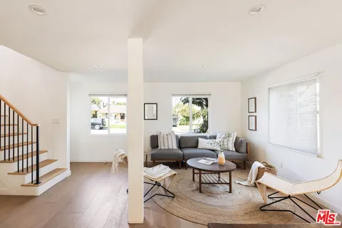 $1,749,000 | 8841 Croydon Avenue, Los Angeles, CA 90045