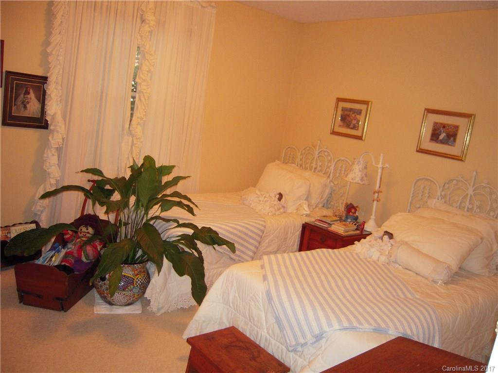 1338 Queens Road Charlotte, NC 28207 - Photo 12 of 15 Gallery Image 12